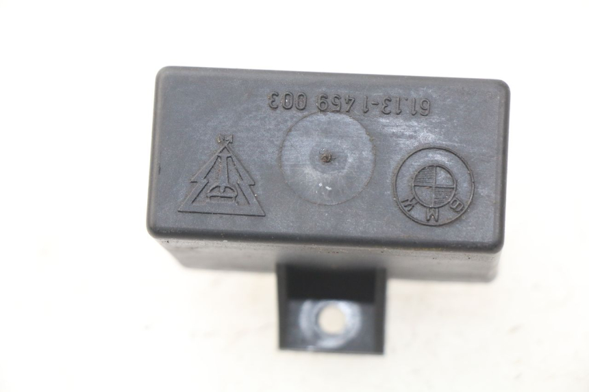 photo de PRZEKAŹNIK ELEKTRYCZNY BMW K100 1000 (1982 - 1990) - Zoom stanu zużycia