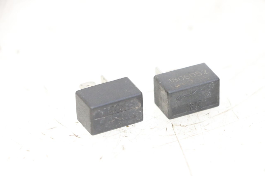 photo de PRZEKAŹNIK ELEKTRYCZNY PEUGEOT KISBEE 4T 50 (2018 - 2022) - Widok główny