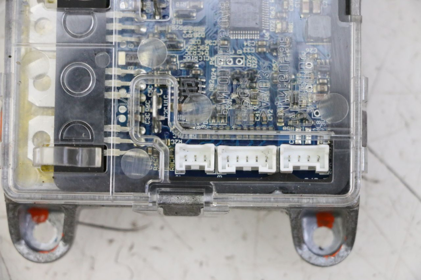 photo de PRZEKAŹNIK ELEKTRYCZNY XIAOMI MI PRO 2 1 - Widok ogólny