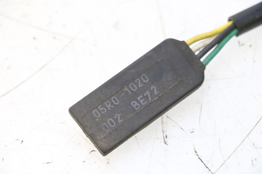 photo de PRZEKAŹNIK ELEKTRYCZNY SYM MIO 50 (2005 - 2010) - Szczegół części