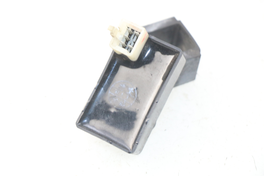 photo de PRZEKAŹNIK ELEKTRYCZNY SYM MIO 100 (2006 - 2017) - Zoom stanu zużycia