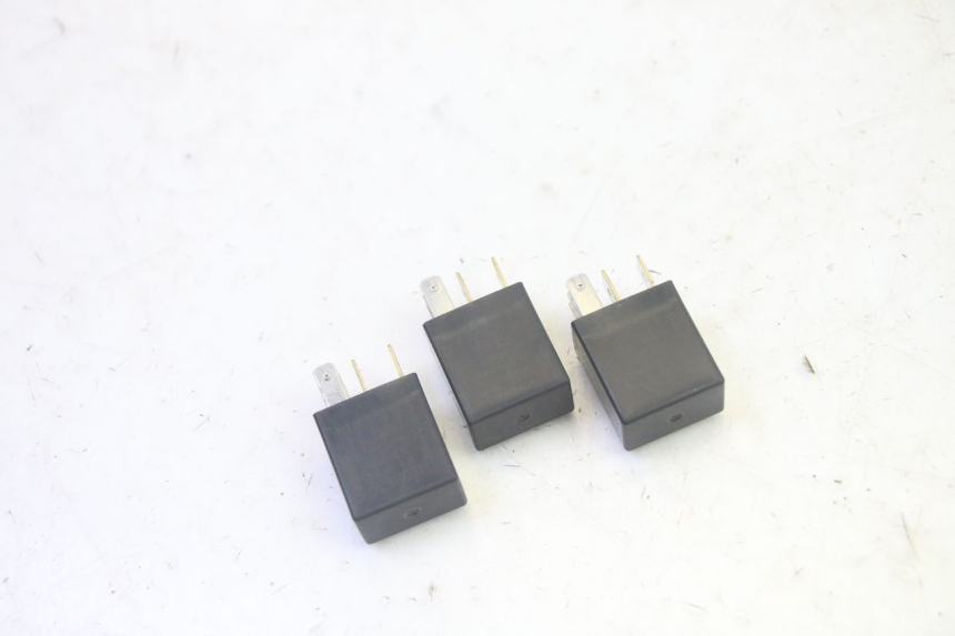 photo de PRZEKAŹNIK ELEKTRYCZNY PIAGGIO MP3 HPE 350 (2018 - 2020) - Szczegół części