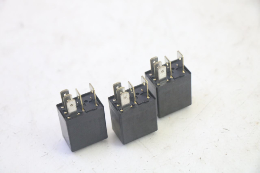 photo de PRZEKAŹNIK ELEKTRYCZNY PIAGGIO MP3 HPE 350 (2018 - 2020) - Zoom stanu zużycia