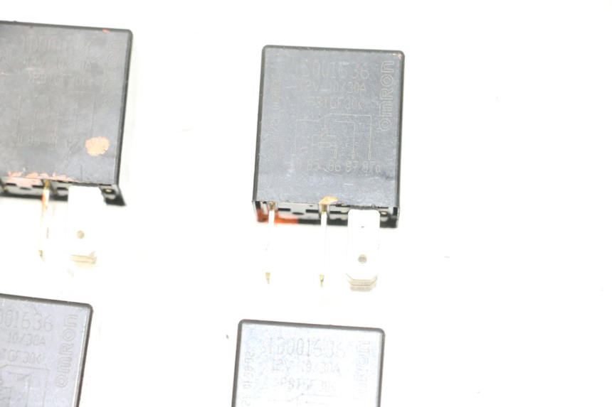 photo de PRZEKAŹNIK ELEKTRYCZNY PIAGGIO MP3 HPE 300 (2019 - 2026) - Zbliżenie techniczne