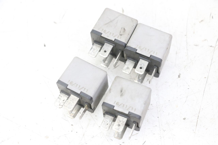 photo de PRZEKAŹNIK ELEKTRYCZNY PIAGGIO MP3 LT 300 (2010 - 2016) - Szczegół części