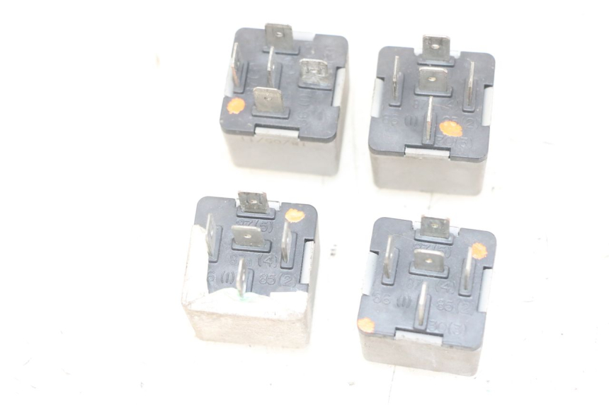 photo de PRZEKAŹNIK ELEKTRYCZNY PIAGGIO MP3 LT 300 (2010 - 2016) - Szczegół części