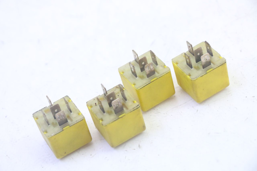 photo de PRZEKAŹNIK ELEKTRYCZNY PIAGGIO MP3 LT 300 (2010 - 2016) - Szczegół części