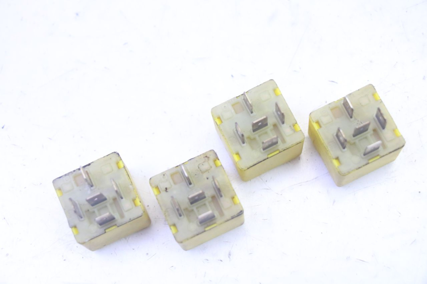 photo de PRZEKAŹNIK ELEKTRYCZNY PIAGGIO MP3 LT 300 (2010 - 2016) - Inny kąt widzenia