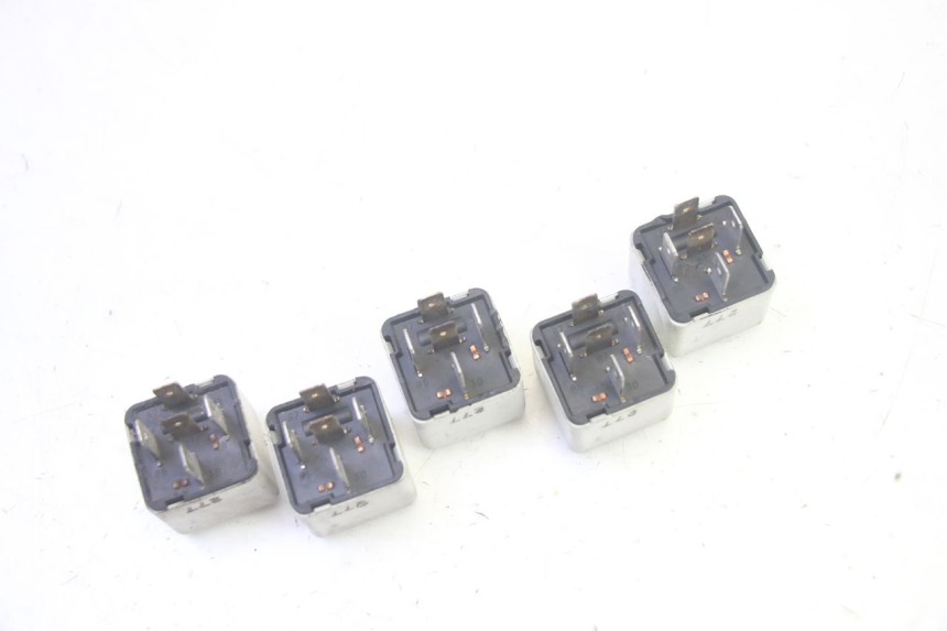 photo de PRZEKAŹNIK ELEKTRYCZNY PIAGGIO MP3 LT 400 (2007 - 2012) - Inny kąt widzenia