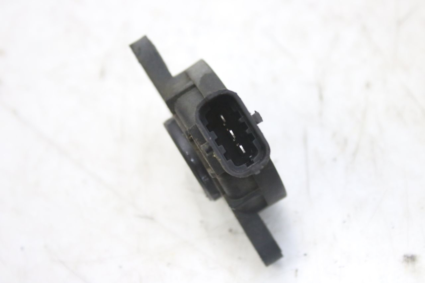 photo de PRZEKAŹNIK ELEKTRYCZNY PIAGGIO MP3 RL 250 (2006 - 2010) - Zoom stanu zużycia