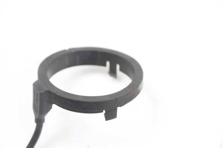 photo de PRZEKAŹNIK ELEKTRYCZNY PIAGGIO MP3 125 (2006 - 2014) - Zoom stanu zużycia