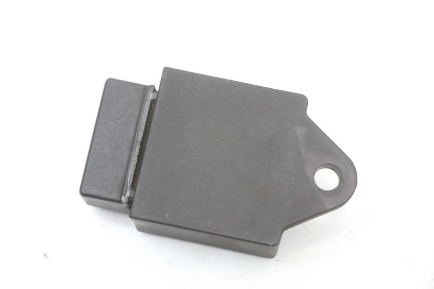 photo de PRZEKAŹNIK ELEKTRYCZNY PIAGGIO MP3 125 (2006 - 2014) - Zbliżenie techniczne