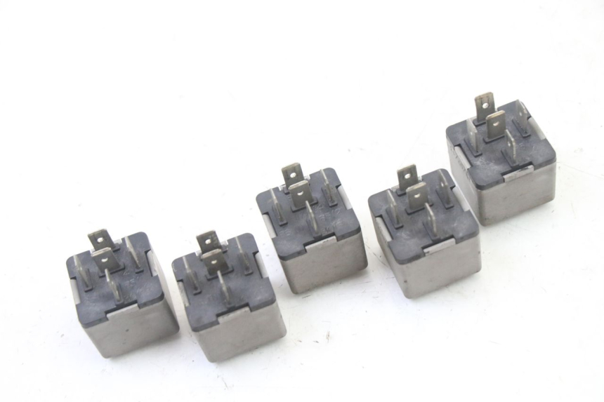 photo de PRZEKAŹNIK ELEKTRYCZNY PIAGGIO MP3 500 (2011 - 2015) - Zoom stanu zużycia