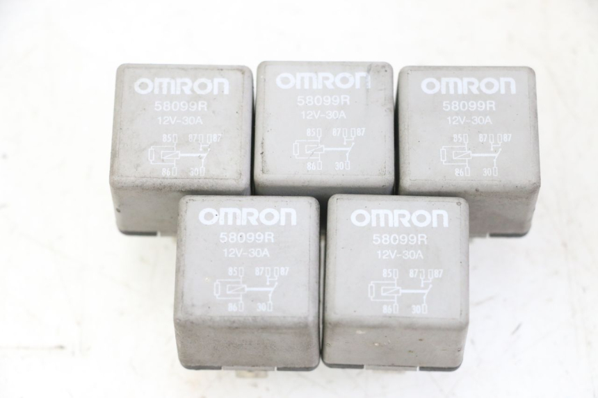 photo de PRZEKAŹNIK ELEKTRYCZNY PIAGGIO MP3 500 (2014 - 2017) - Widok główny