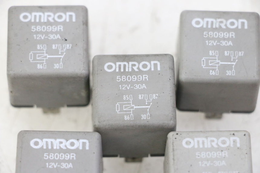 photo de PRZEKAŹNIK ELEKTRYCZNY PIAGGIO MP3 500 (2011 - 2015) - Szczegół części