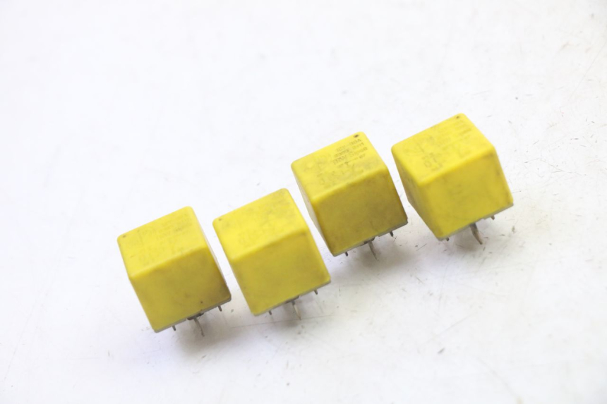 photo de PRZEKAŹNIK ELEKTRYCZNY PIAGGIO MP3 RL 250 (2006 - 2010) - Szczegół części