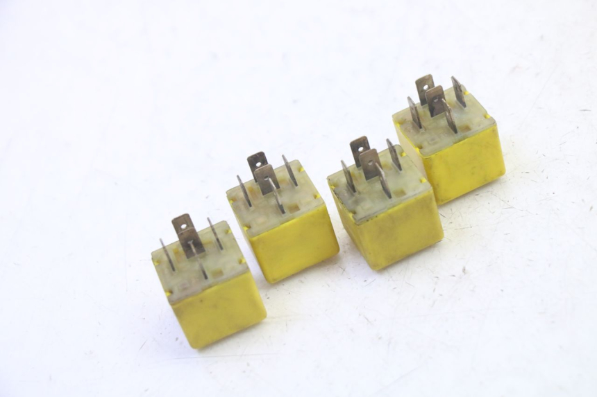 photo de PRZEKAŹNIK ELEKTRYCZNY PIAGGIO MP3 RL 250 (2006 - 2010) - Zoom stanu zużycia