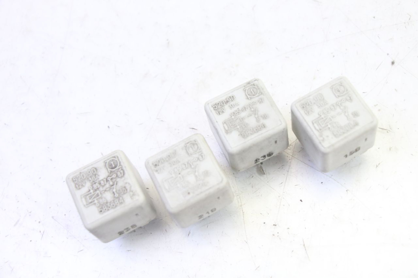 photo de PRZEKAŹNIK ELEKTRYCZNY PIAGGIO MP3 RL 250 (2006 - 2010) - Szczegół części