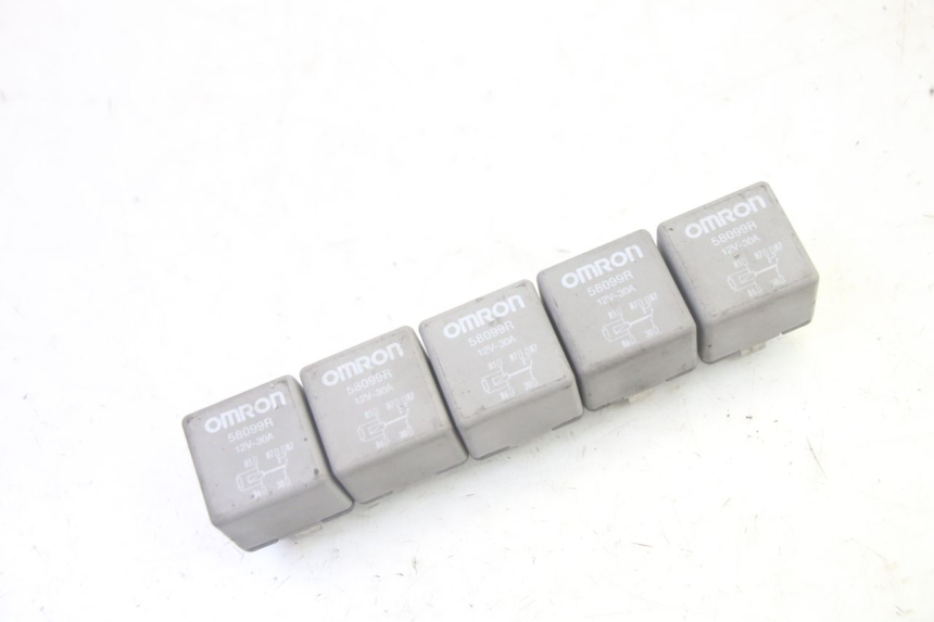 photo de PRZEKAŹNIK ELEKTRYCZNY PIAGGIO MP3 500 (2016 - 2018) - Szczegół części