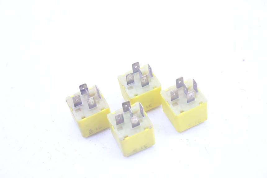 photo de PRZEKAŹNIK ELEKTRYCZNY PIAGGIO MP3 RL 250 (2006 - 2010) - Zoom stanu zużycia