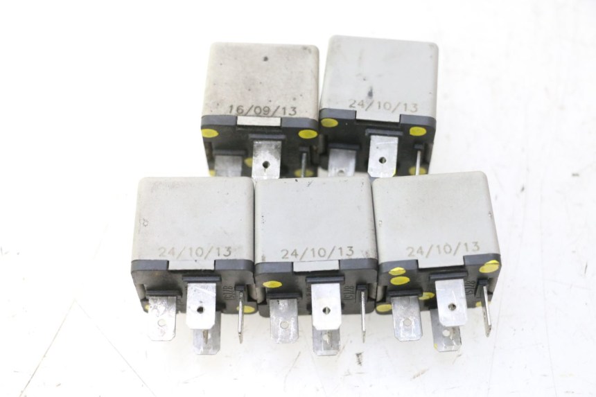 photo de PRZEKAŹNIK ELEKTRYCZNY PIAGGIO MP3 500 (2011 - 2015) - Szczegół części
