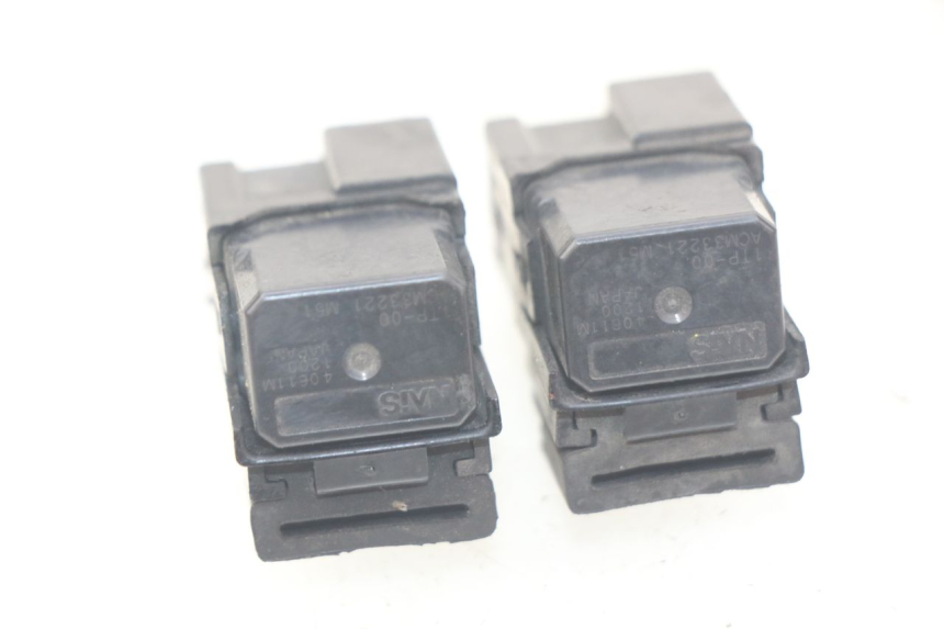 photo de PRZEKAŹNIK ELEKTRYCZNY YAMAHA MT-07 MT07 ABS 700 (2014 - 2017) - Inny kąt widzenia