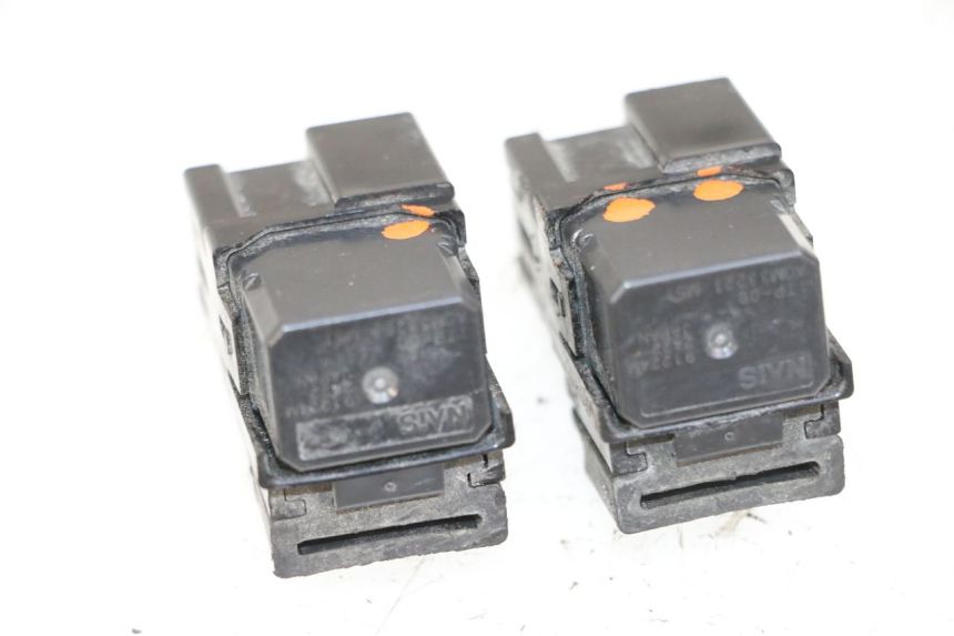 photo de PRZEKAŹNIK ELEKTRYCZNY YAMAHA MT-07 MT07 ABS 700 (2018 - 2020) - Zbliżenie techniczne