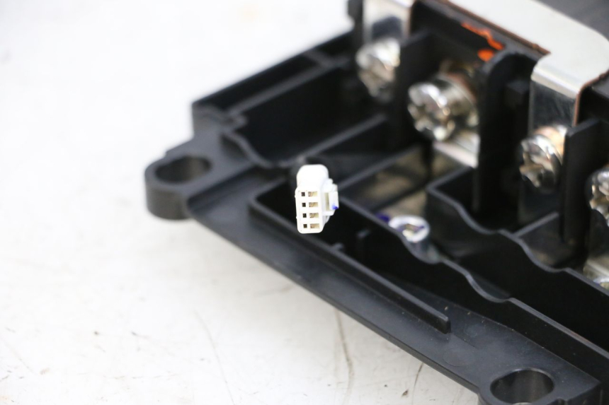 photo de PRZEKAŹNIK ELEKTRYCZNY YAMAHA NEO'S CORE 1 (2022 - 2026) - Punkty mocowania