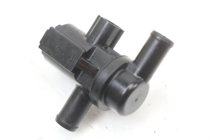 photo de PRZEKAŹNIK ELEKTRYCZNY KAWASAKI NINJA 400 (2018 - 2023) - Zbliżenie techniczne