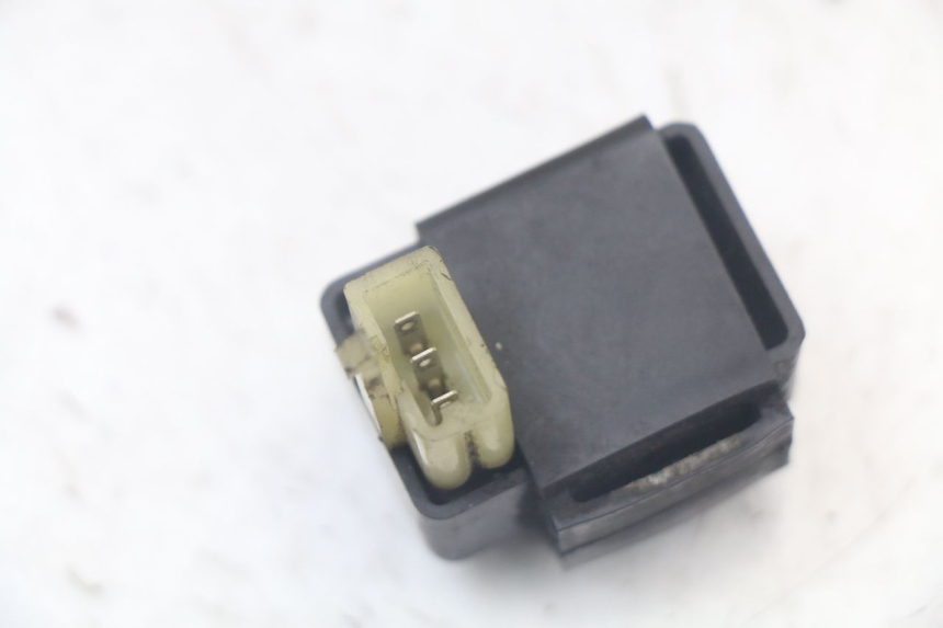 photo de PRZEKAŹNIK ELEKTRYCZNY HONDA NTV DEAUVILLE 650 (1998 - 2001) - Widok główny