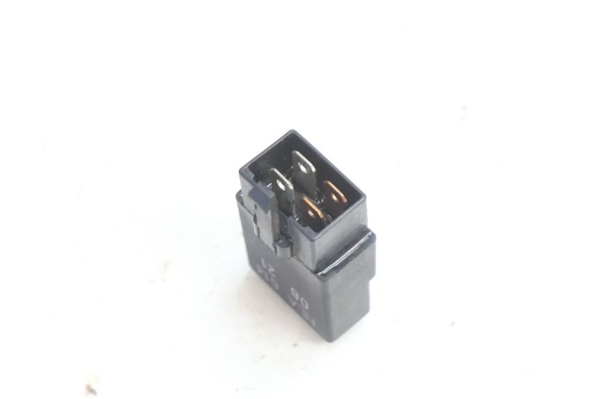 photo de PRZEKAŹNIK ELEKTRYCZNY SYM ORBIT III 3 4T 50 (2021 - 2025) - Inny kąt widzenia