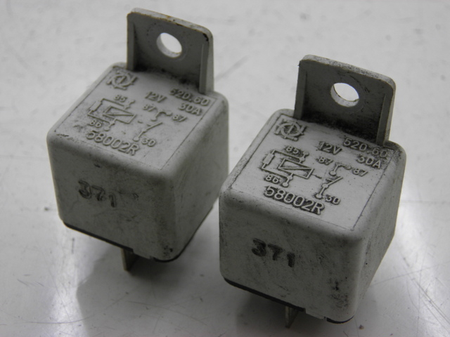 photo de PRZEKAŹNIK ELEKTRYCZNY PIAGGIO BEVERLY 125 (1998 - 2005) - Widok główny