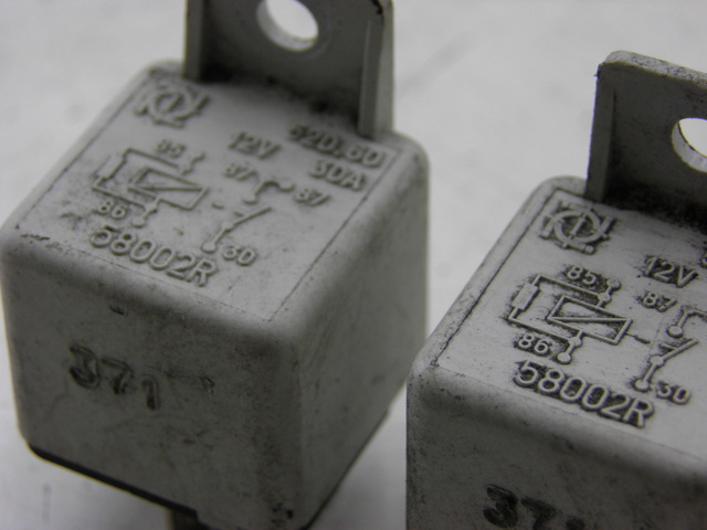 photo de PRZEKAŹNIK ELEKTRYCZNY PIAGGIO BEVERLY 125 (1998 - 2005) - Inny kąt widzenia