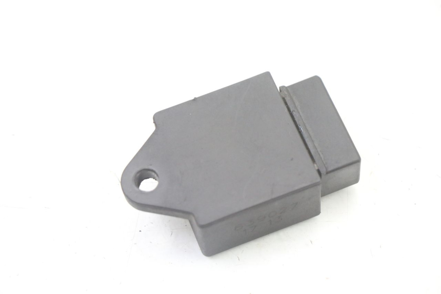 photo de PRZEKAŹNIK ELEKTRYCZNY PIAGGIO FLY 2T 50 (2004 - 2017) - Inny kąt widzenia