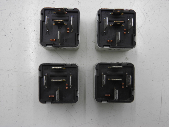 photo de PRZEKAŹNIK ELEKTRYCZNY PIAGGIO MP3 400 (2007 - 2009) - Zoom stanu zużycia