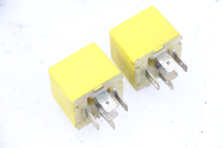 photo de PRZEKAŹNIK ELEKTRYCZNY PIAGGIO MP3 125 (2006 - 2014) - Zoom stanu zużycia