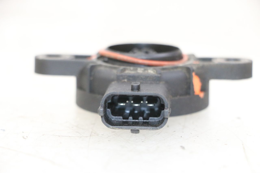 photo de PRZEKAŹNIK ELEKTRYCZNY PIAGGIO MP3 125 (2006 - 2014) - Zoom stanu zużycia