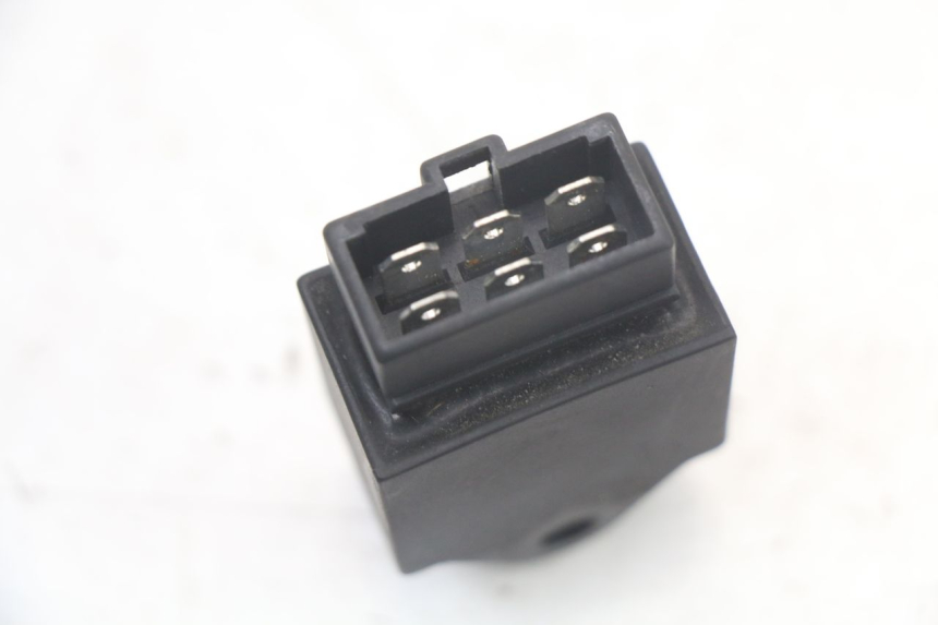 photo de PRZEKAŹNIK ELEKTRYCZNY PIAGGIO NEW TYPHOON 50 (2010 - 2017) - Zoom stanu zużycia