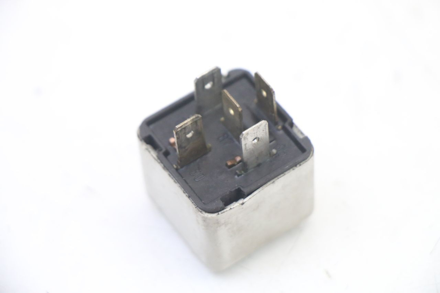 photo de PRZEKAŹNIK ELEKTRYCZNY PIAGGIO VESPA GRANTURISMO 125 (2003 - 2007) - Zoom stanu zużycia