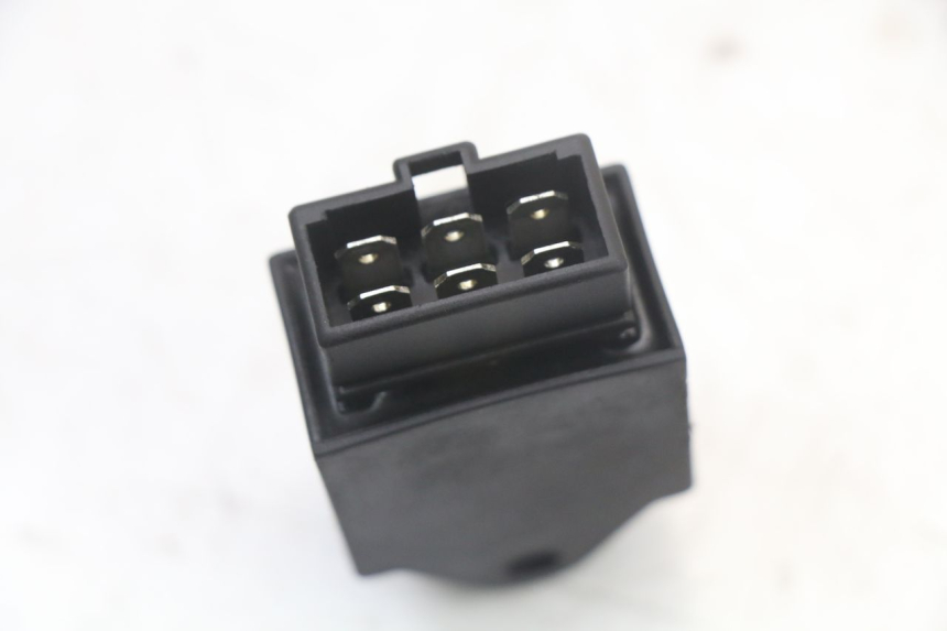 photo de PRZEKAŹNIK ELEKTRYCZNY PIAGGIO VESPA LX 2T 50 (2005 - 2013) - Zoom stanu zużycia