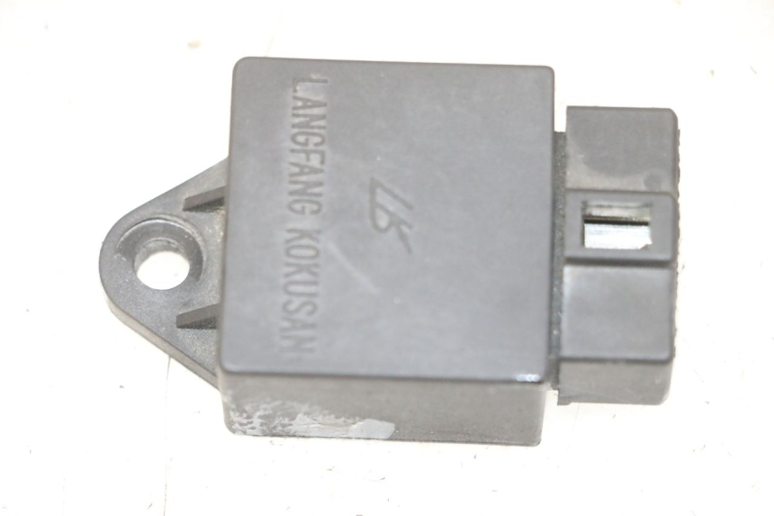 photo de PRZEKAŹNIK ELEKTRYCZNY PIAGGIO VESPA S 2T 50 (2007 - 2014) - Szczegół części