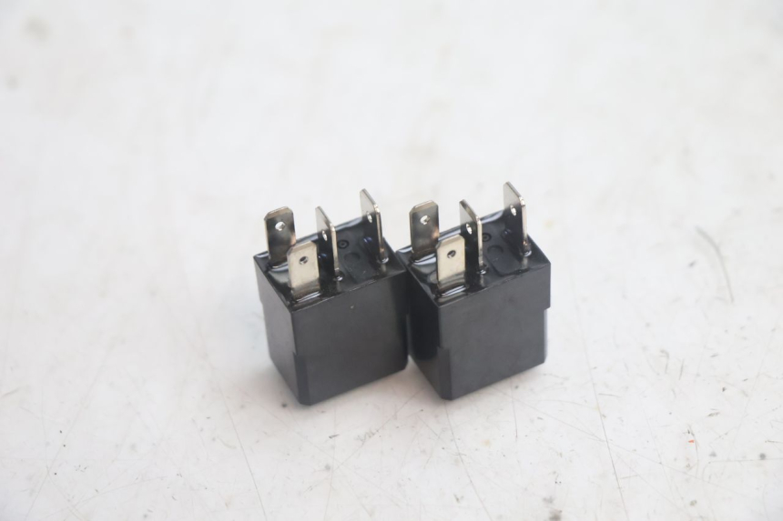 photo de PRZEKAŹNIK ELEKTRYCZNY JM MOTORS R-MAX TECH 50 (2024 - 2026) - Inny kąt widzenia