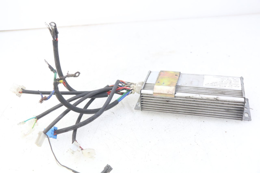 photo de PRZEKAŹNIK ELEKTRYCZNY RED ELECTRIC RED E PRO 1 (2017 - 2019) - Zoom stanu zużycia