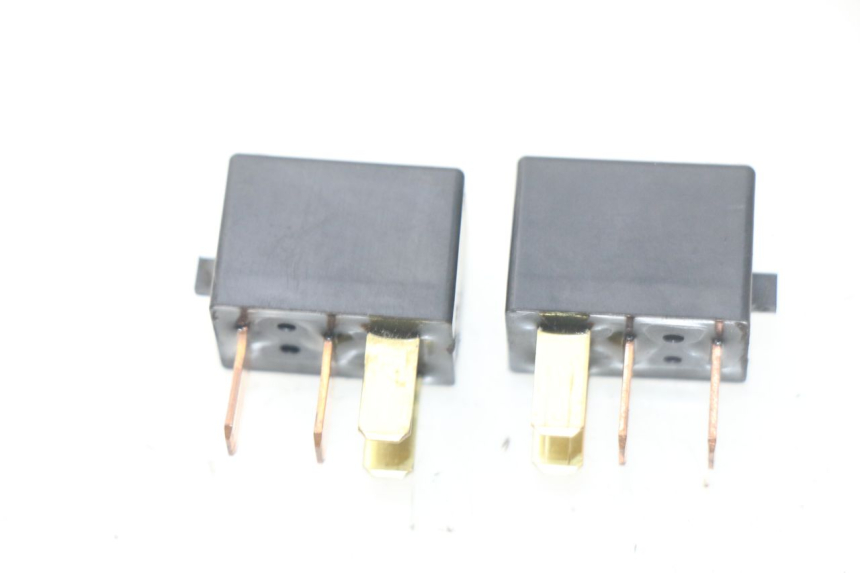 photo de PRZEKAŹNIK ELEKTRYCZNY TNT MOTOR ROMA 10' 4T 50 (2019 - 2022) - Szczegół części