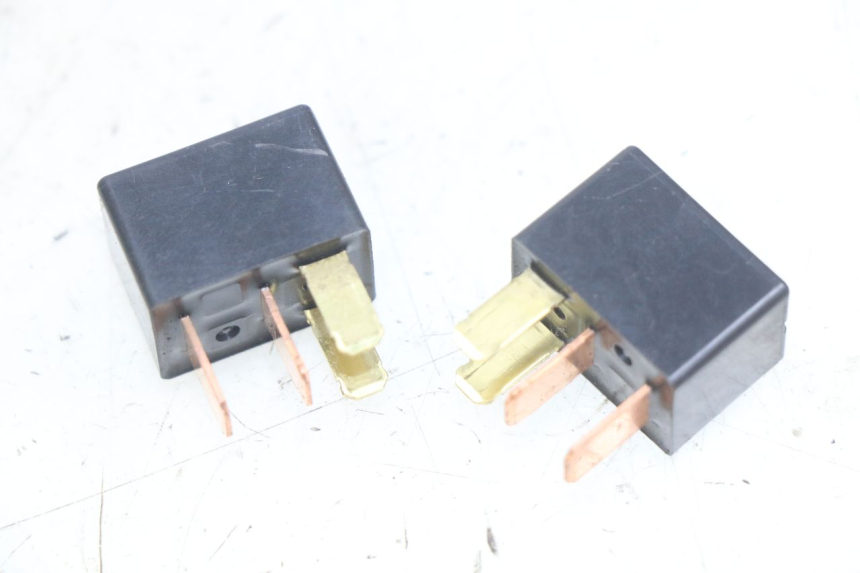 photo de PRZEKAŹNIK ELEKTRYCZNY TNT MOTOR ROMA 10' 4T 50 (2019 - 2022) - Zoom stanu zużycia