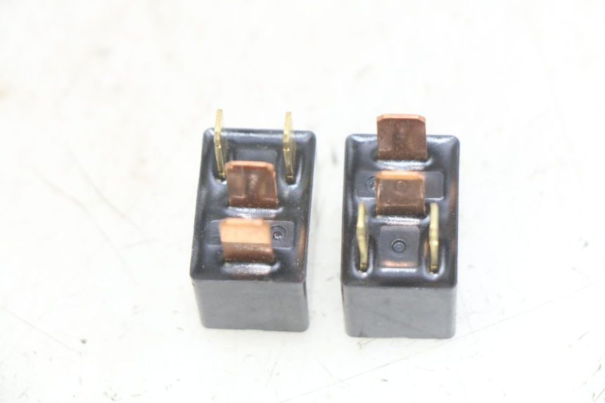 photo de PRZEKAŹNIK ELEKTRYCZNY TNT MOTOR ROMA 10' 4T 50 (2019 - 2022) - Inny kąt widzenia