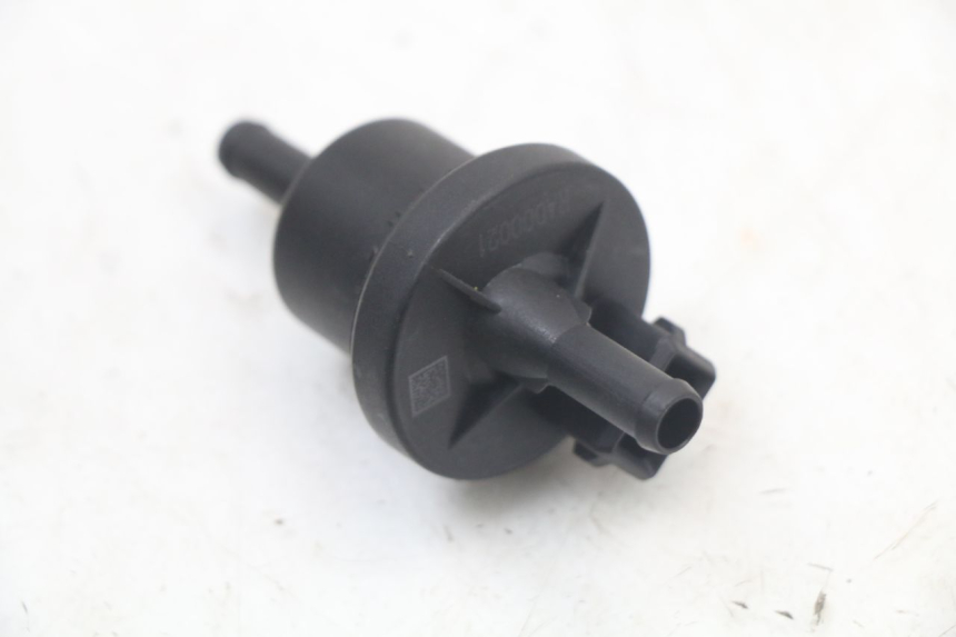 photo de PRZEKAŹNIK ELEKTRYCZNY ROYAL ENFIELD CONTINENTAL GT 650 (2019 - 2024) - Inny kąt widzenia