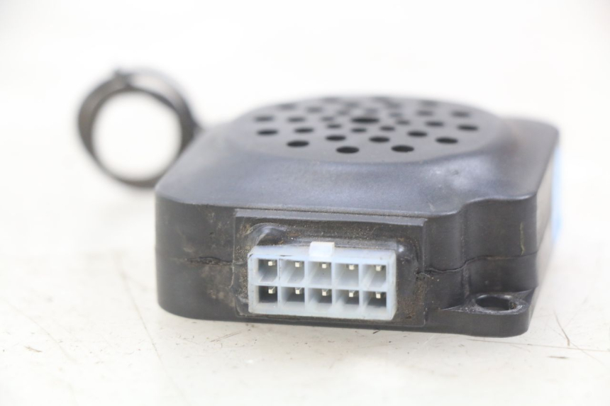 photo de PRZEKAŹNIK ELEKTRYCZNY LVNENG S5 1 (2019 - 2023) - Inny kąt widzenia