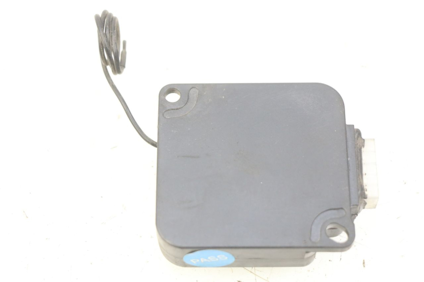 photo de PRZEKAŹNIK ELEKTRYCZNY LVNENG S5 1 (2019 - 2023) - Zbliżenie techniczne