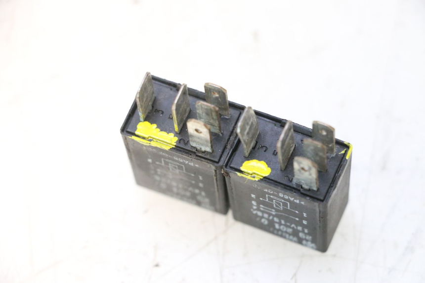 photo de PRZEKAŹNIK ELEKTRYCZNY PEUGEOT SATELIS 125 (2013 - 2018) - Inny kąt widzenia